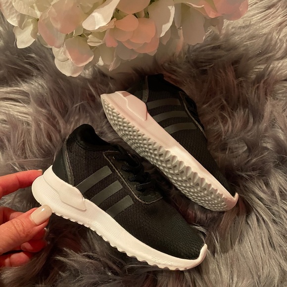 Toddler adidas size 6 black - Picture 4 of 5